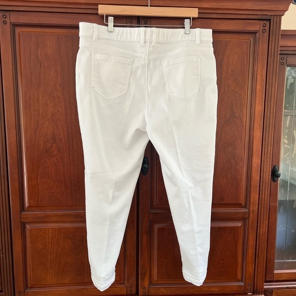 Style &co white jeans with lace - Picture 2 of 5